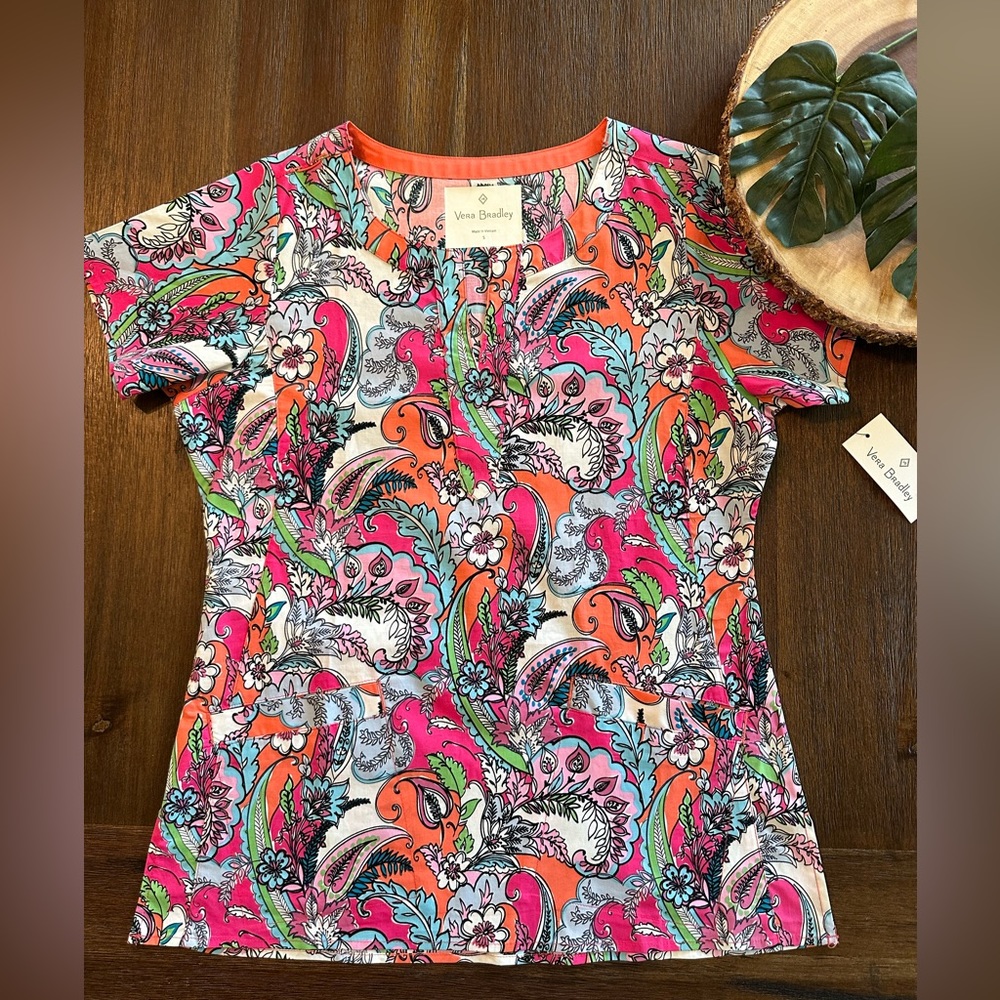 NWT Vera Bradley floral scrub shirt